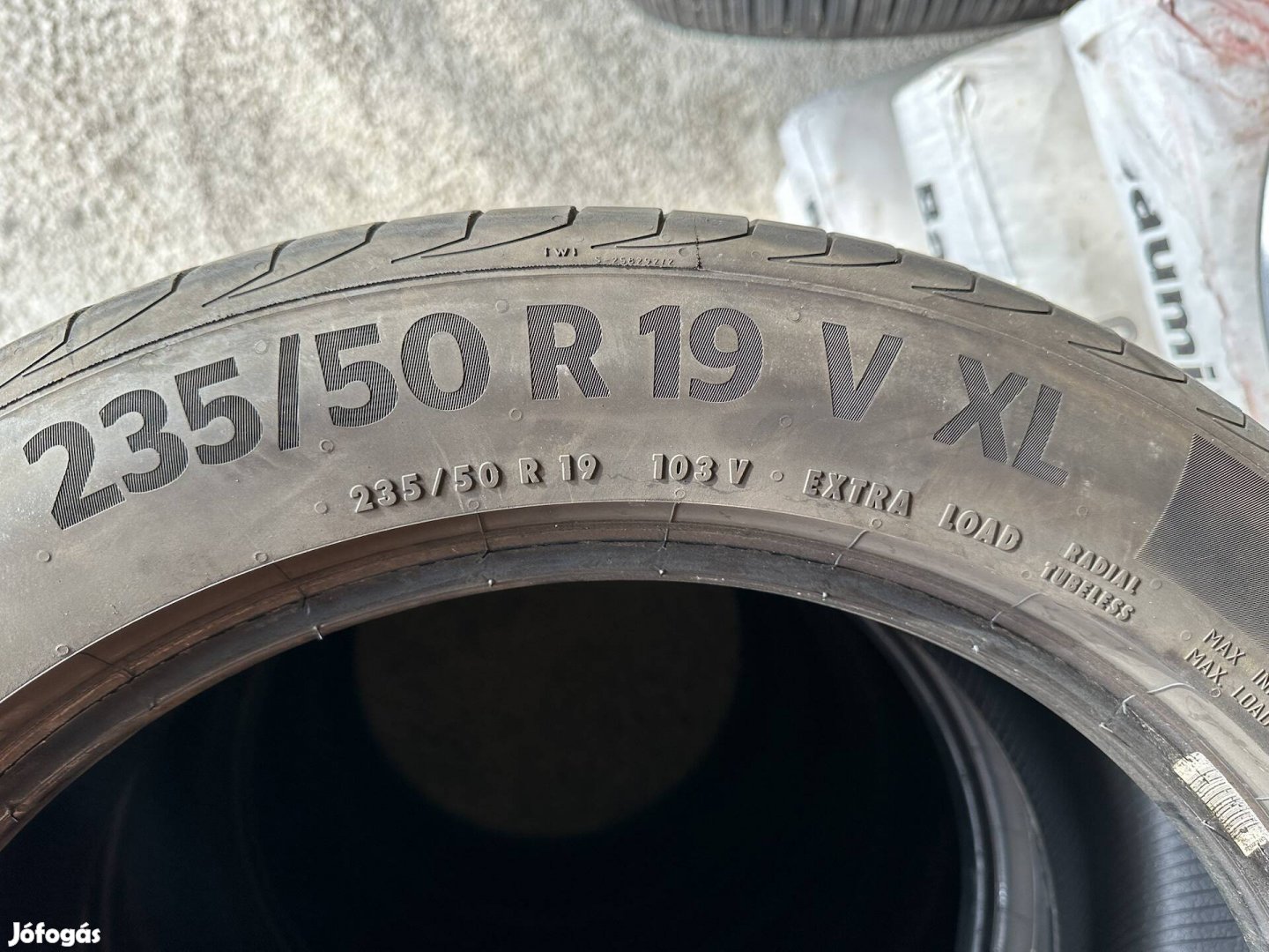 235/50 R19 continentál nyári szett 