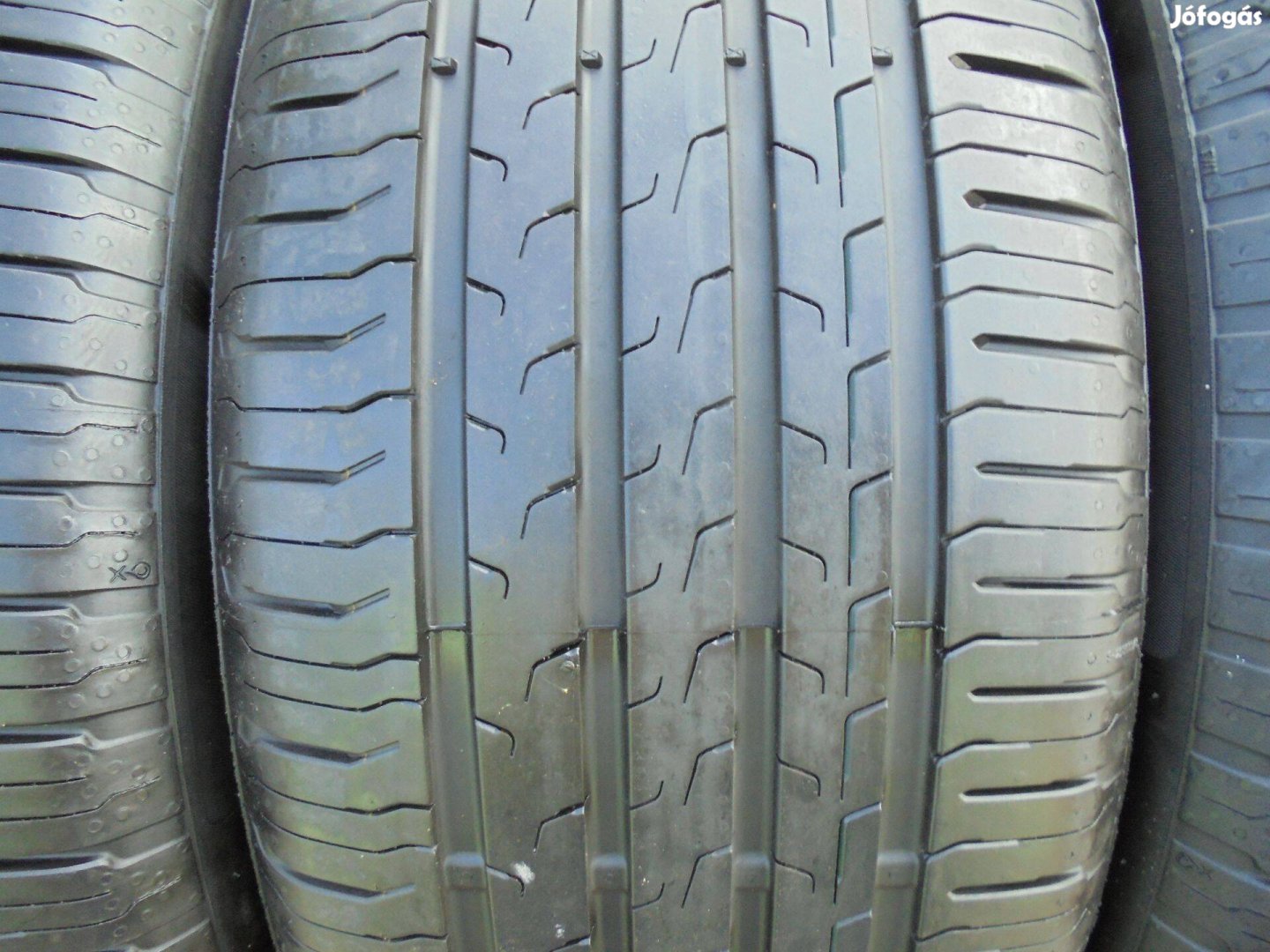 235/50 R 19-es szinte új Prémium nyári gumi eladó