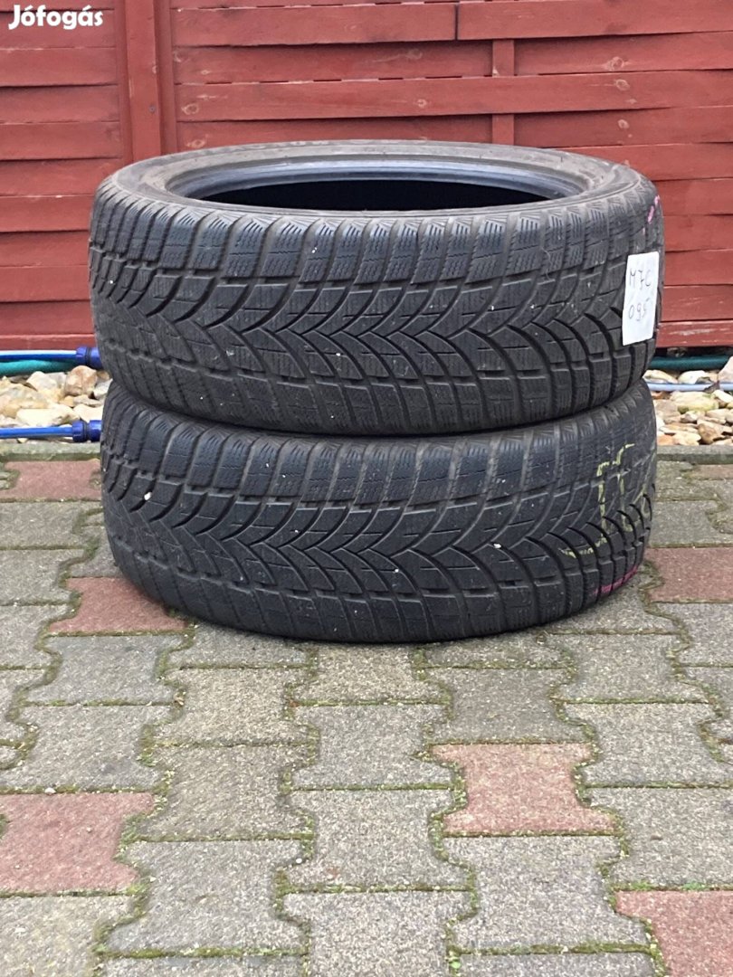 235/50r18 Maxxis