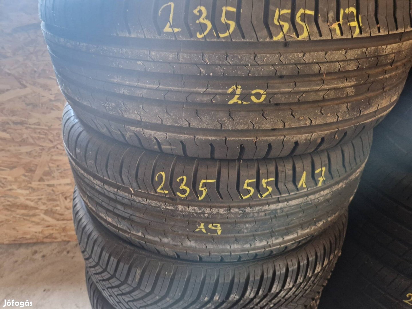 235/55R17 Continental 2db 8mm újszerű