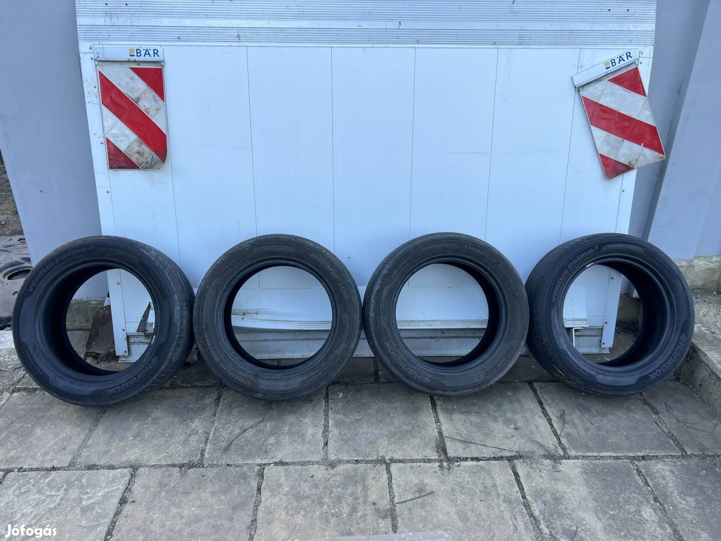 235/55R17 Hankook téli gumi