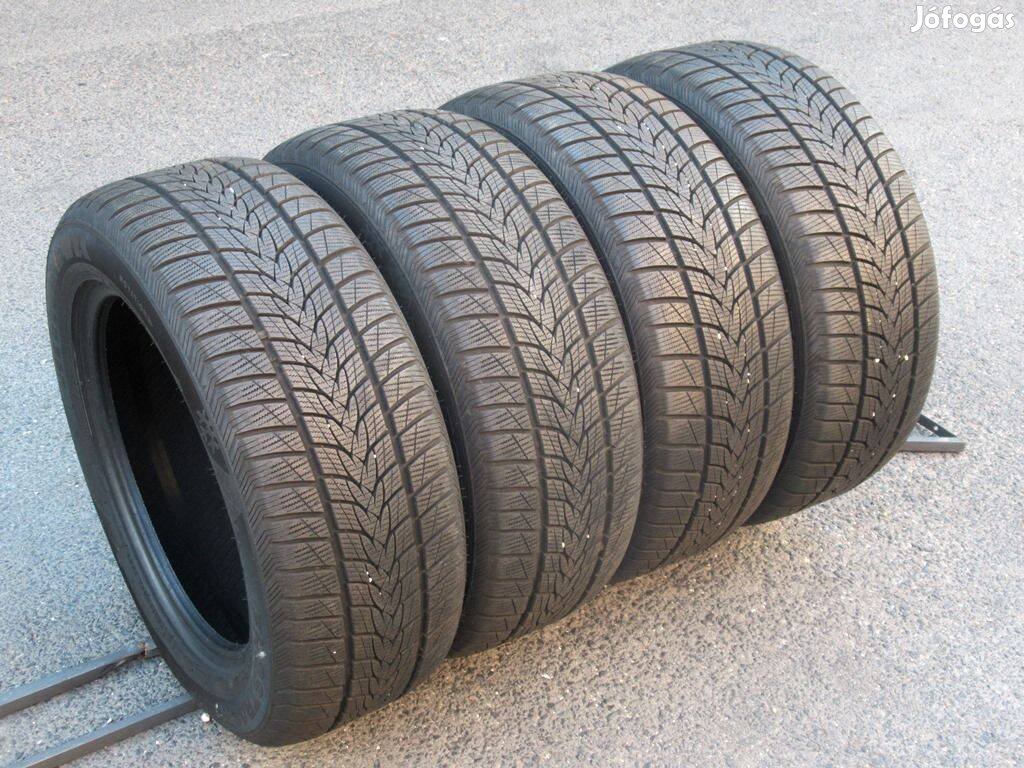 235/55R17 Minerva Frostrack téligumi 17" újszerű téli gumi Dot:23
