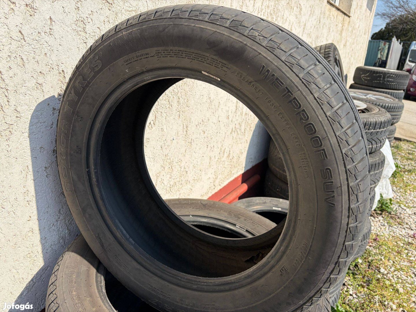 23555R17 Nyági gumi abroncs garnitúra