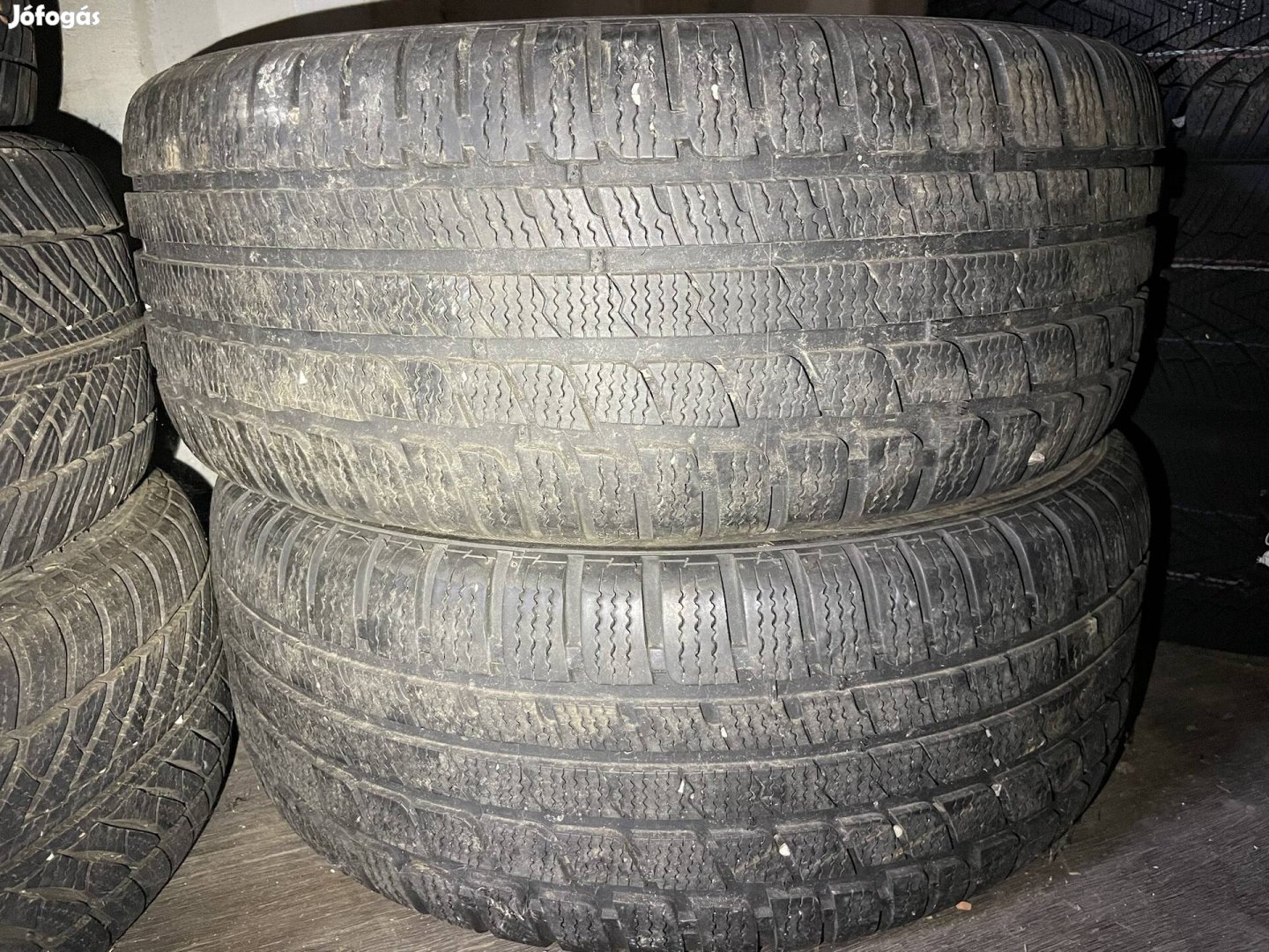 235/55R17 kumho téligumik