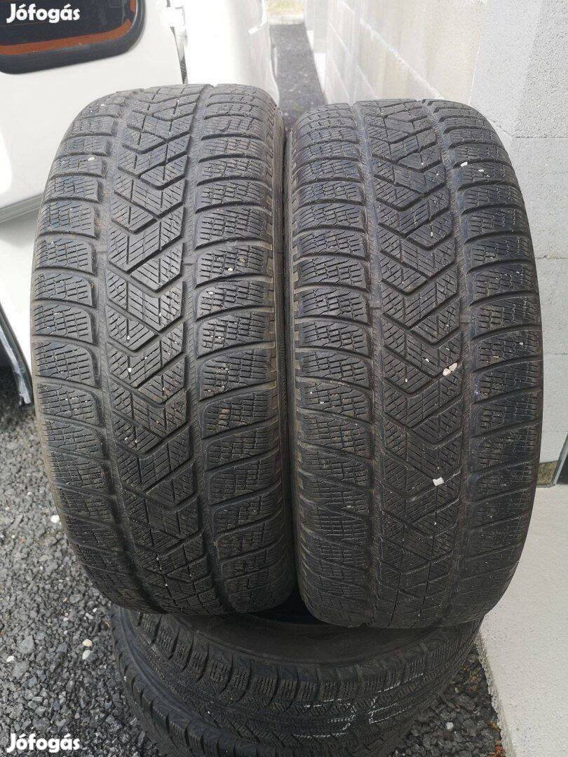 235/55R18 2db Pirelli téligumi eladó