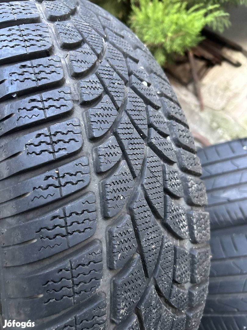 235/55R18 téligumi pár 