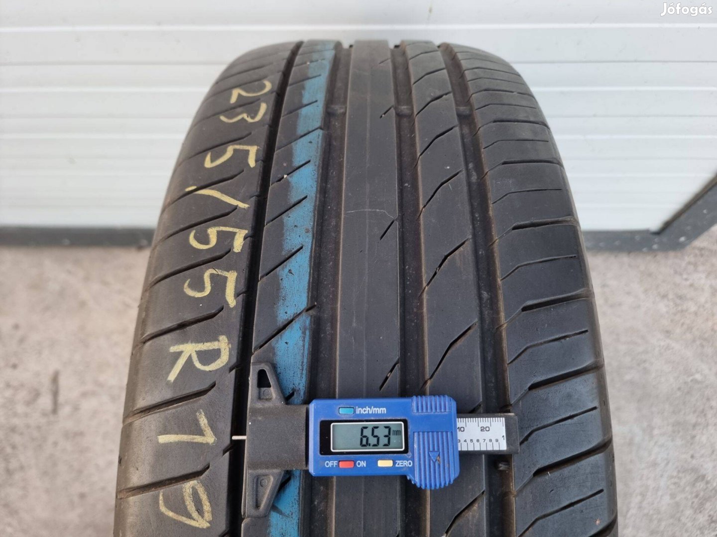 235/55R19 Continental 2db nagyon jó állapotban eladó!