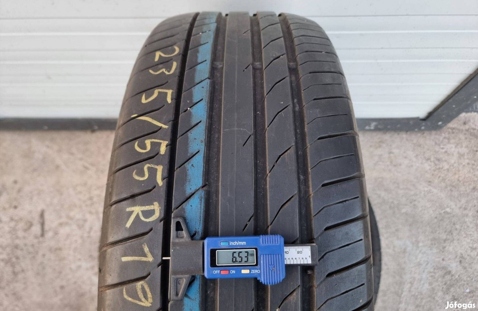 235/55R19 Continental 2db nagyon jó állapotban eladó!