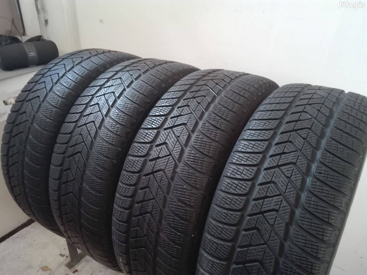 235/55R19 Pirelli téli gumi garnitúra 235/55 r19