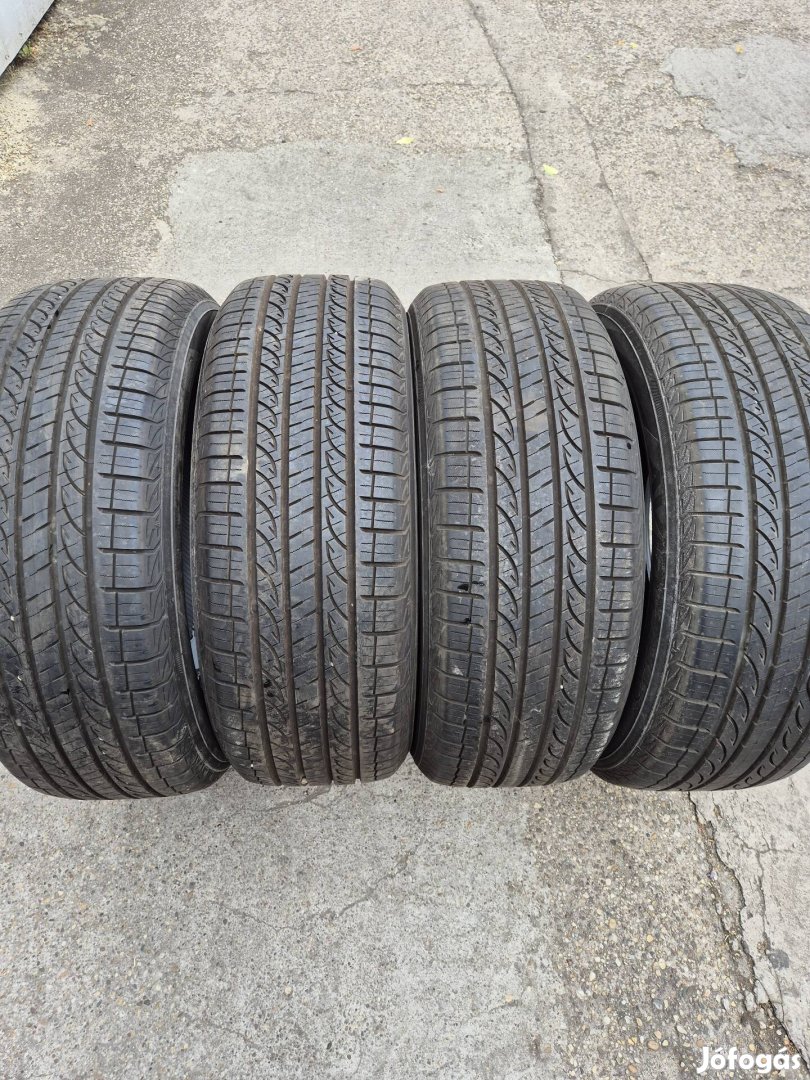 235/55R19 Yokohama