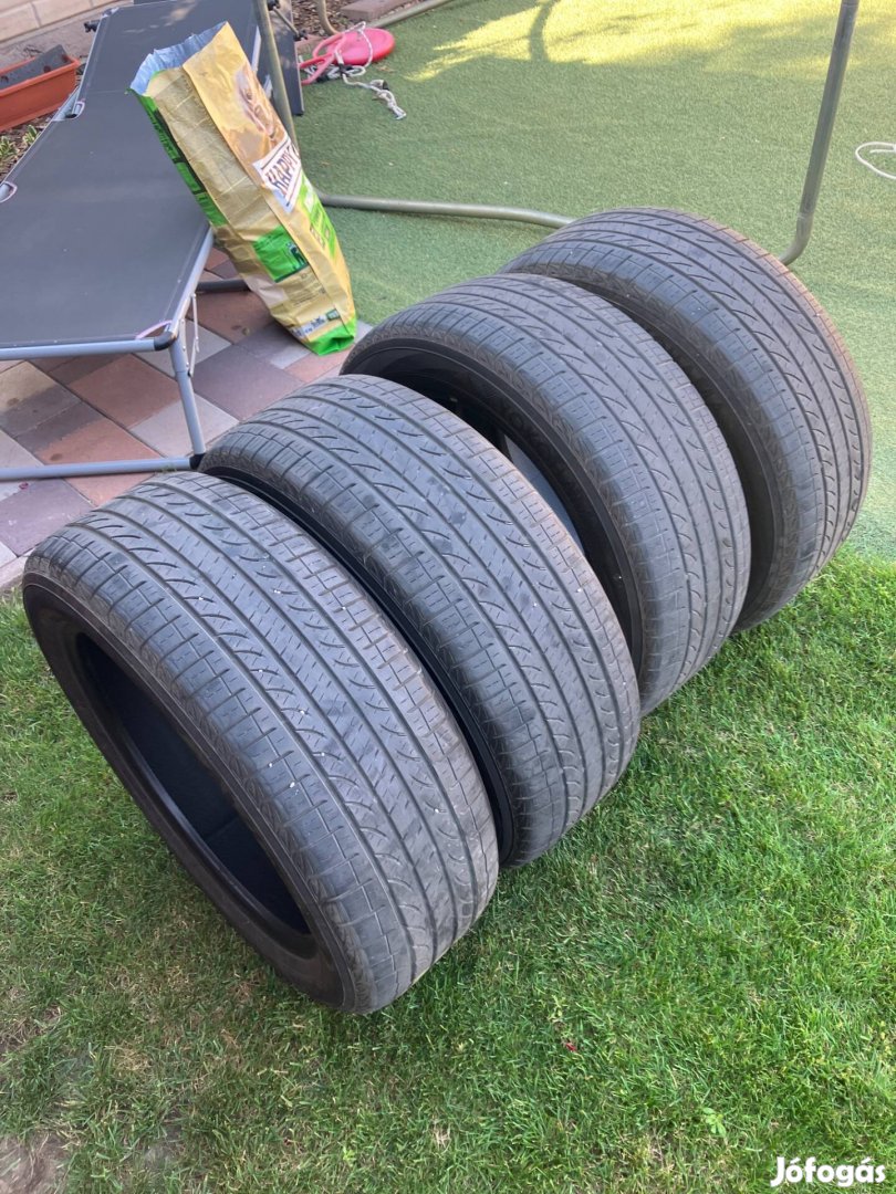 235/55R19 Yokohama nyári gumi