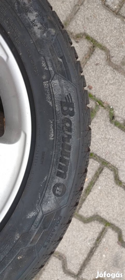 235/55/17 téli gumi 