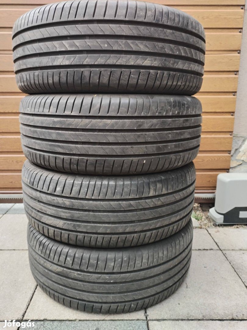 235 55 18 bridgestone nyári gumi garnitura 2022.45.hét