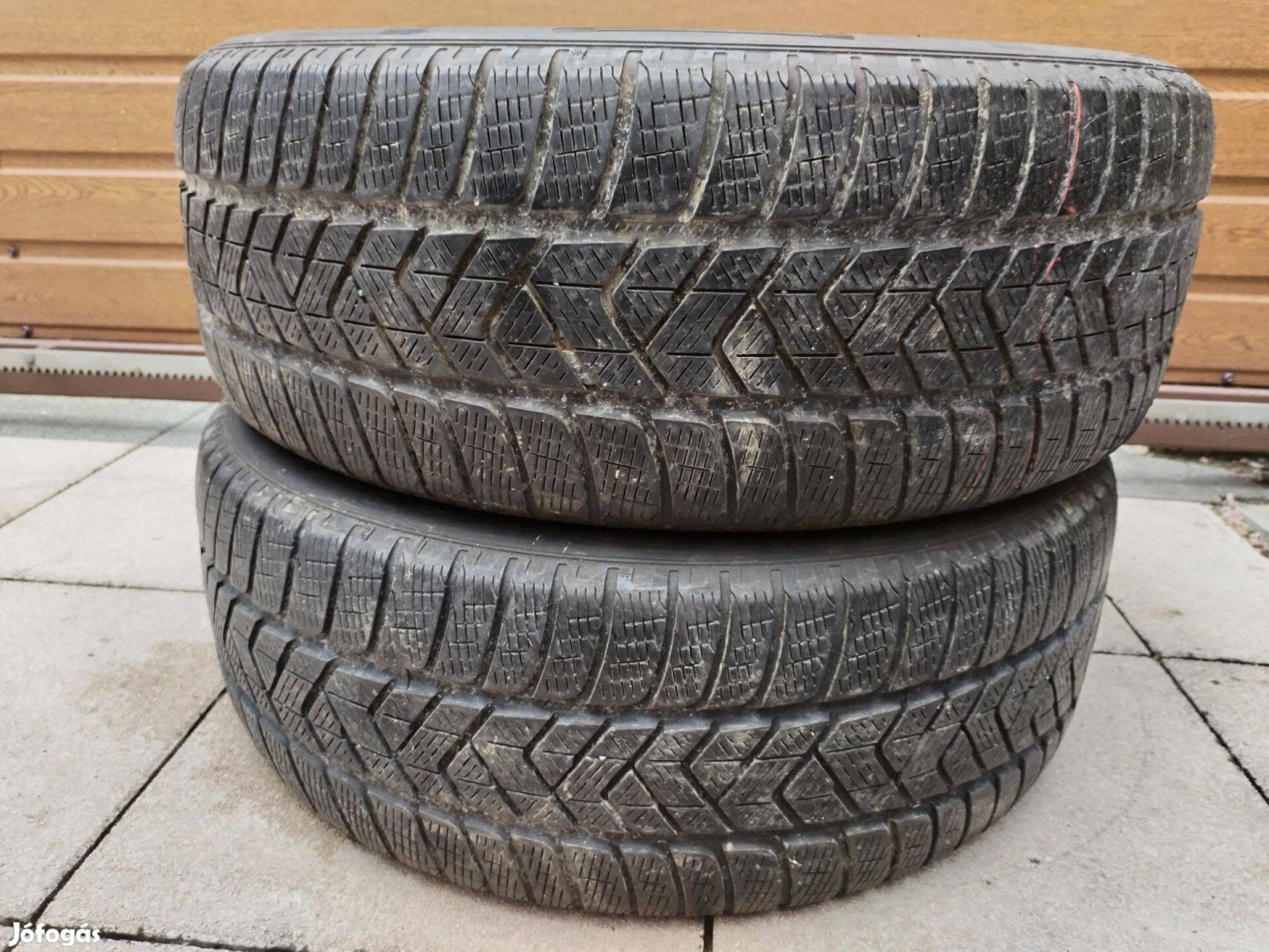 235 55 19 pirelli 235/55 R 19 téli gumi 2 db