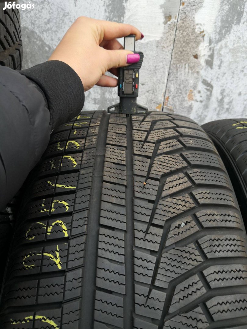 235/55 R17 Hankook téli gumi 90000ft a 4db/171/