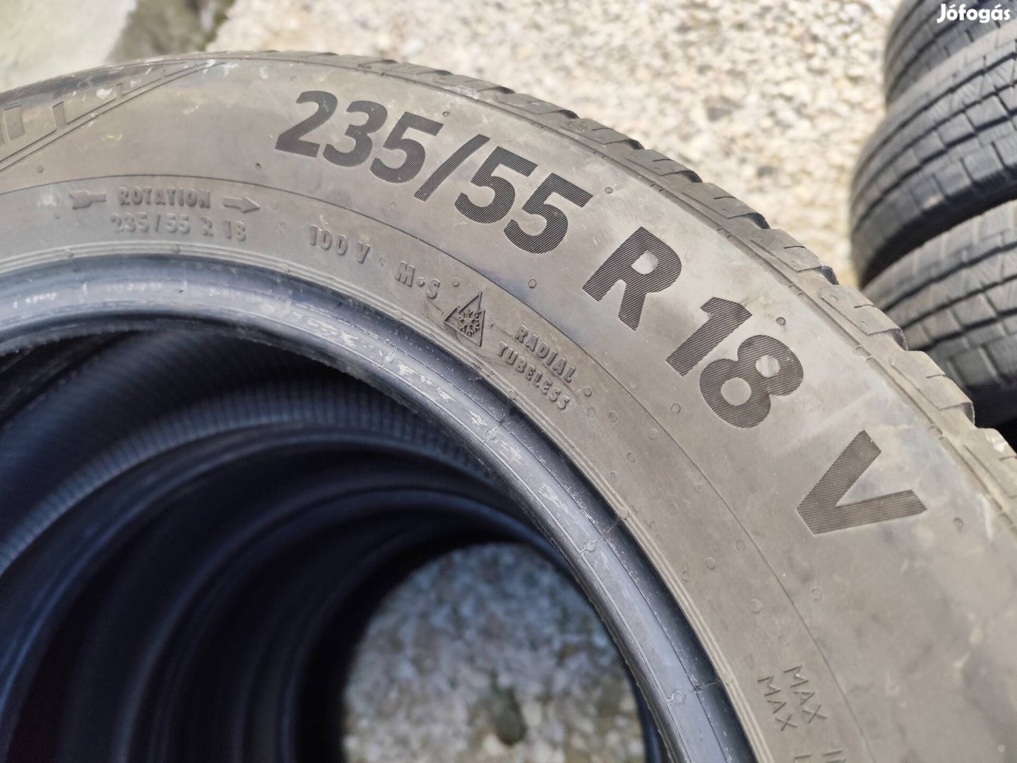 235/55 R18 Continental négyévszakos gumi 