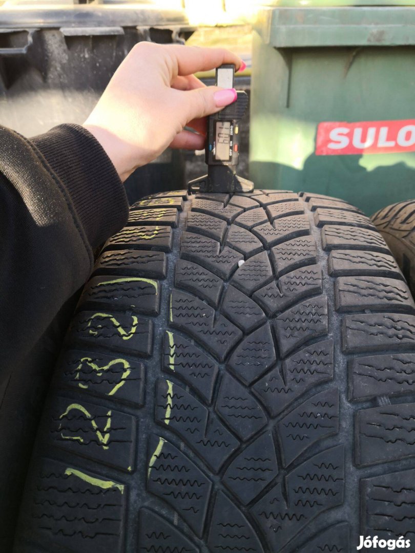 235/55 R18 Goodyear téli gumi 85000ft a 4db/232/