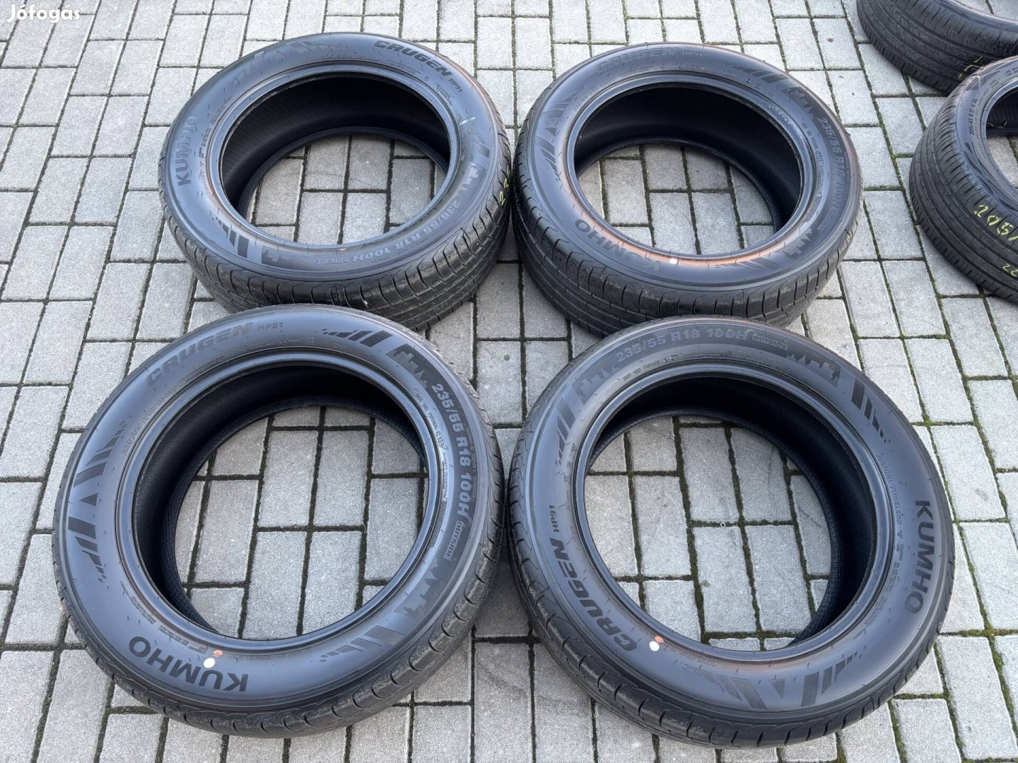 235/55 R18 Kumho nyárigumi Új