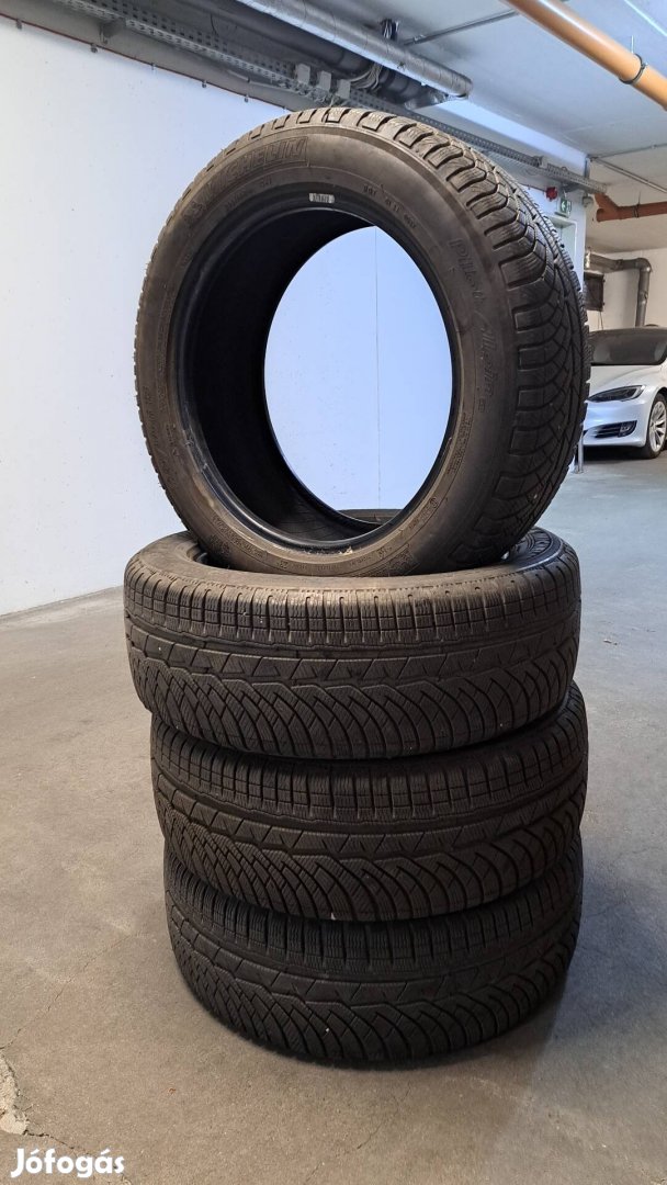 235/55 R18 Michelin téligumi garnitúra 