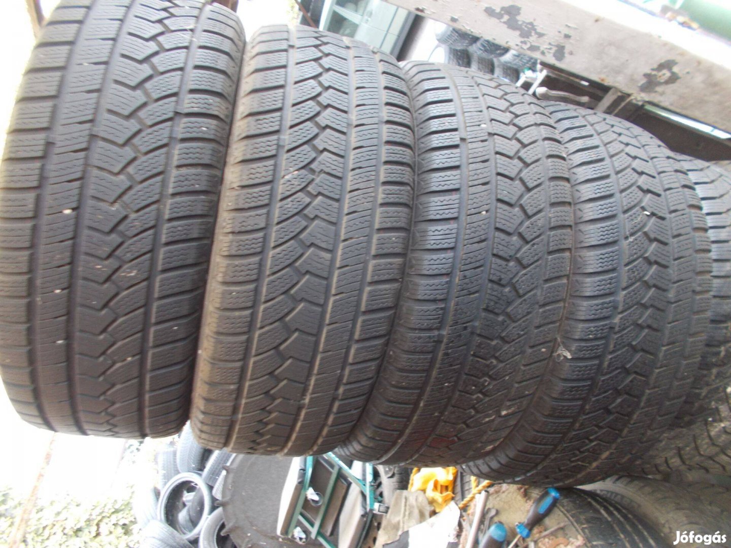 235/55 R18 Mirage Téligumi