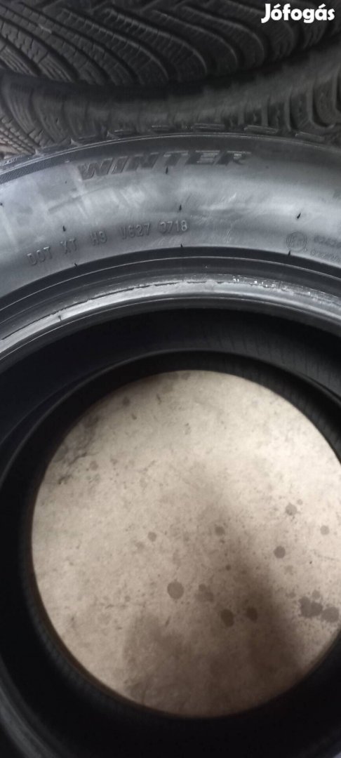 235/55 R18 Pirelli