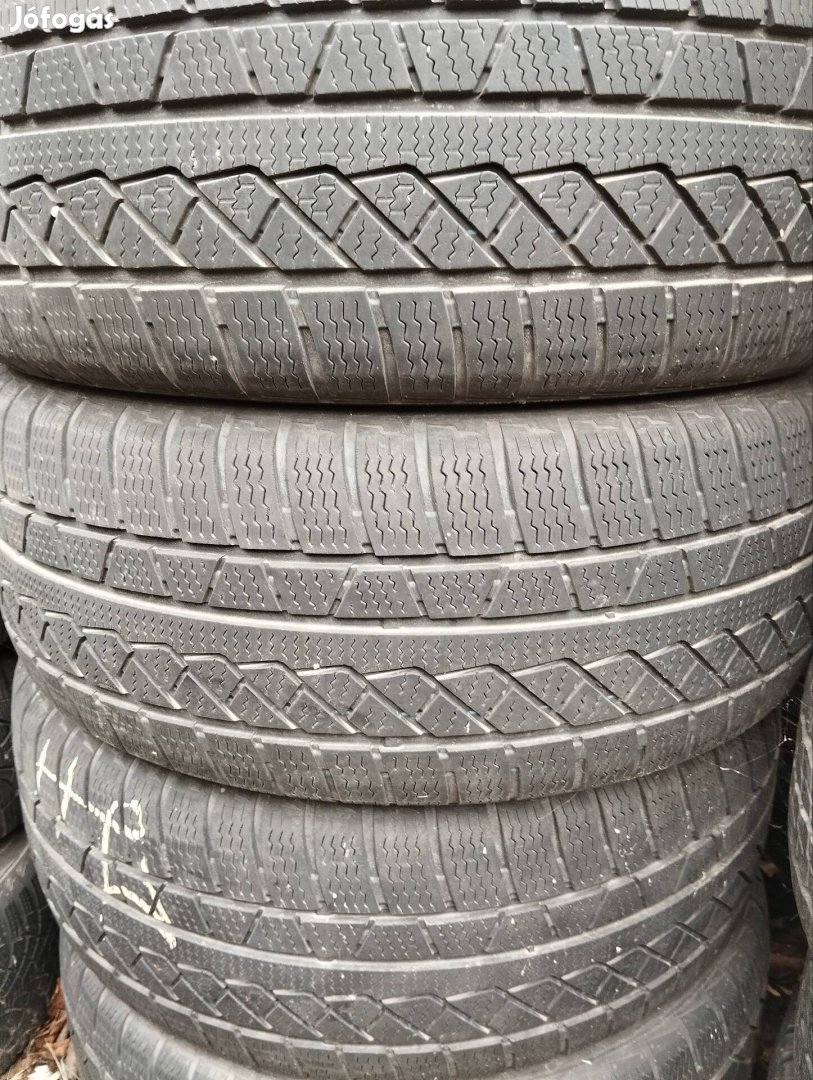 235/55 R18 Téli gumi Petlas Németországbol 6.5mm-es.