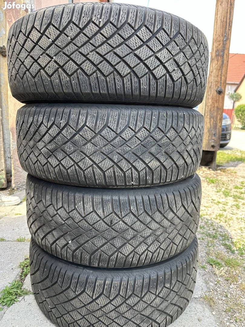 235/55 R19 255/50 R19 Conti két széles téli gumi 235/55R19 255/50R19