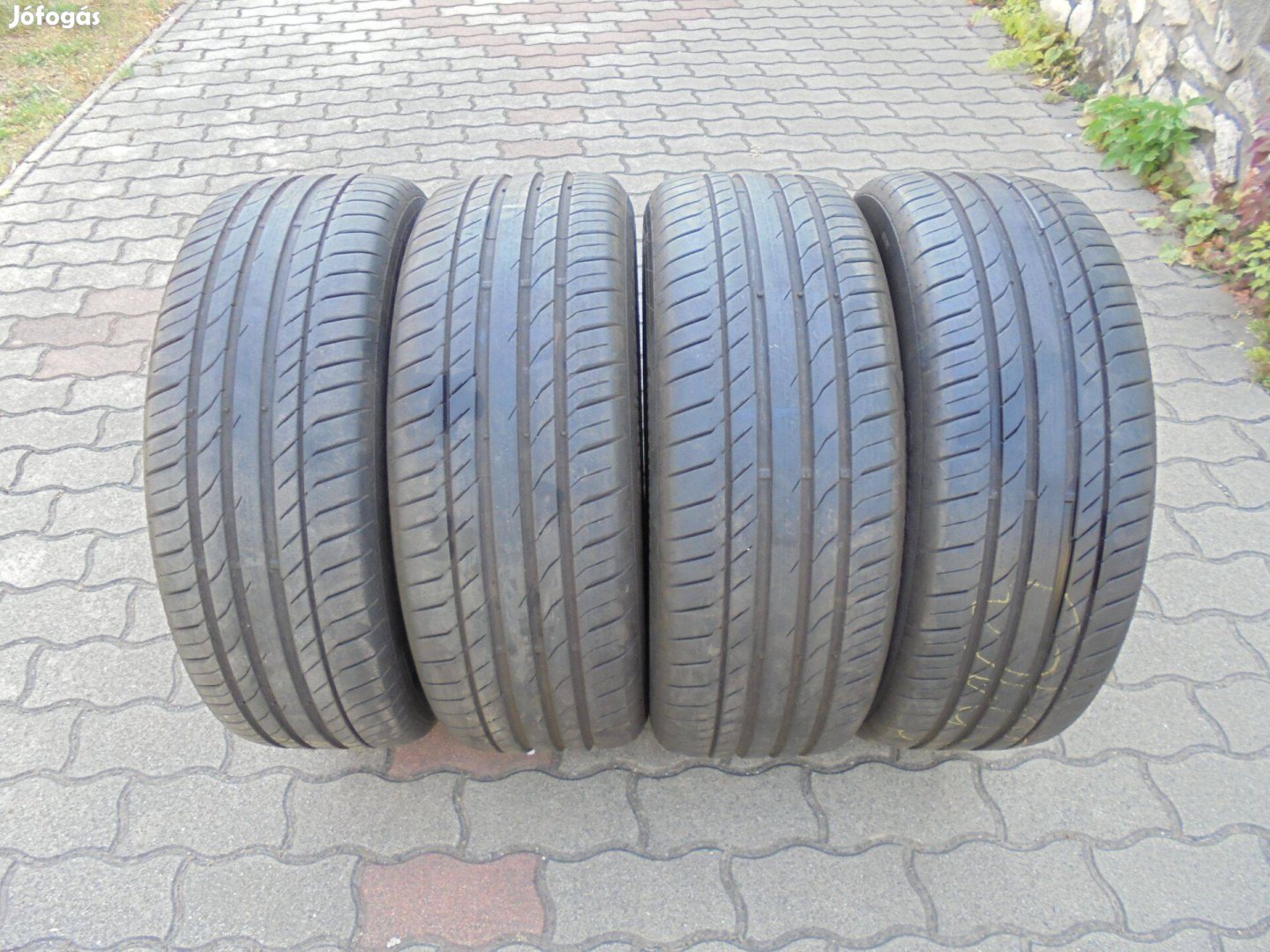 235/55 R 19-Es Continental nyári gumi eladó