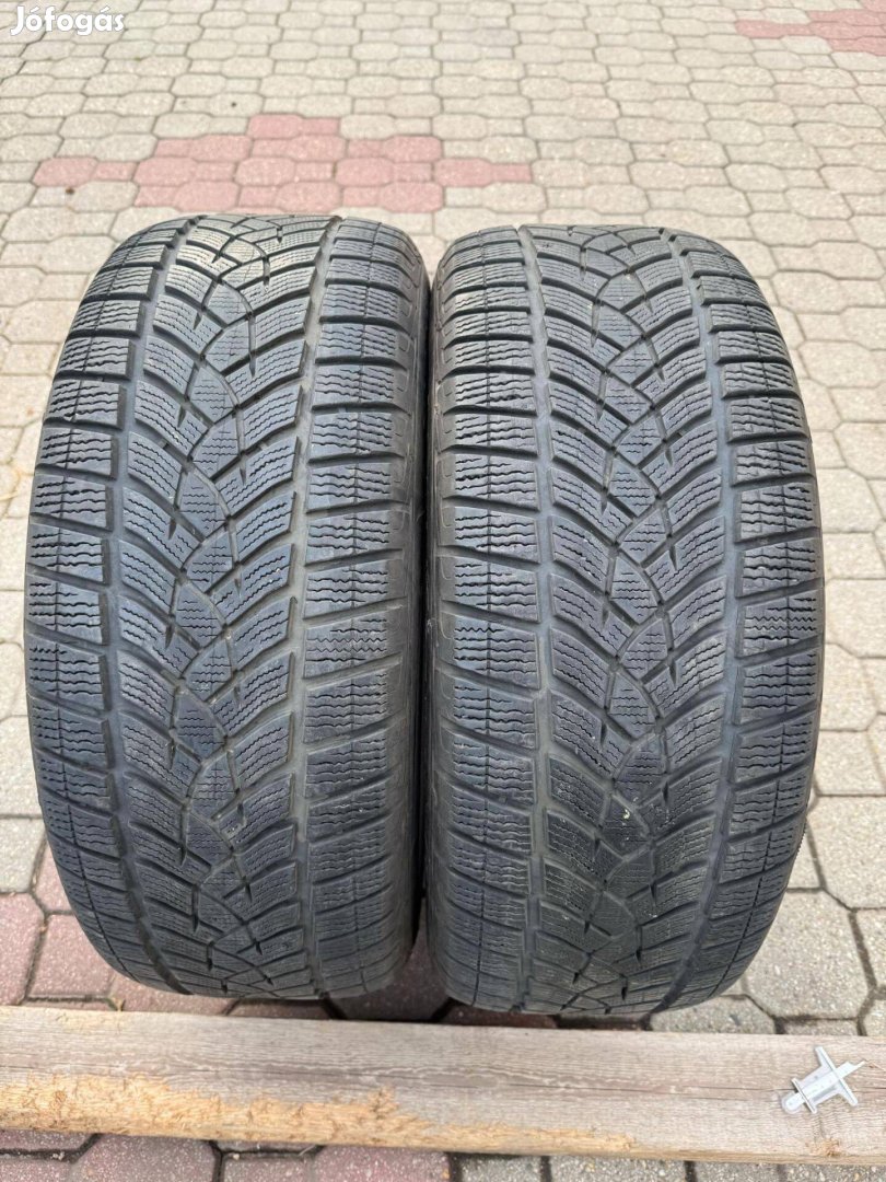 235/55 r17 Goodyear téli