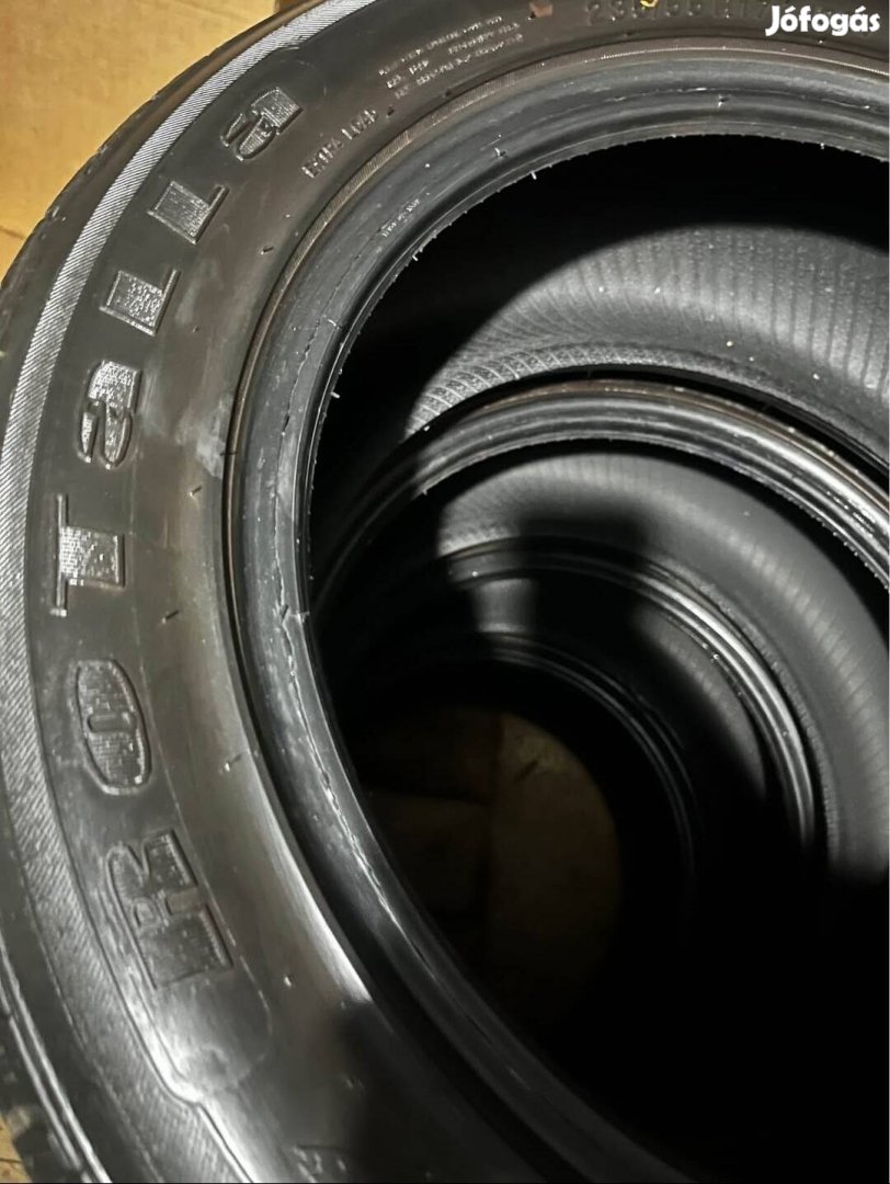 235/55 r17 téli gumi szett 