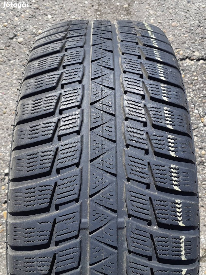 235/55 r18 Falken HS449 Eurowinter. 1db.