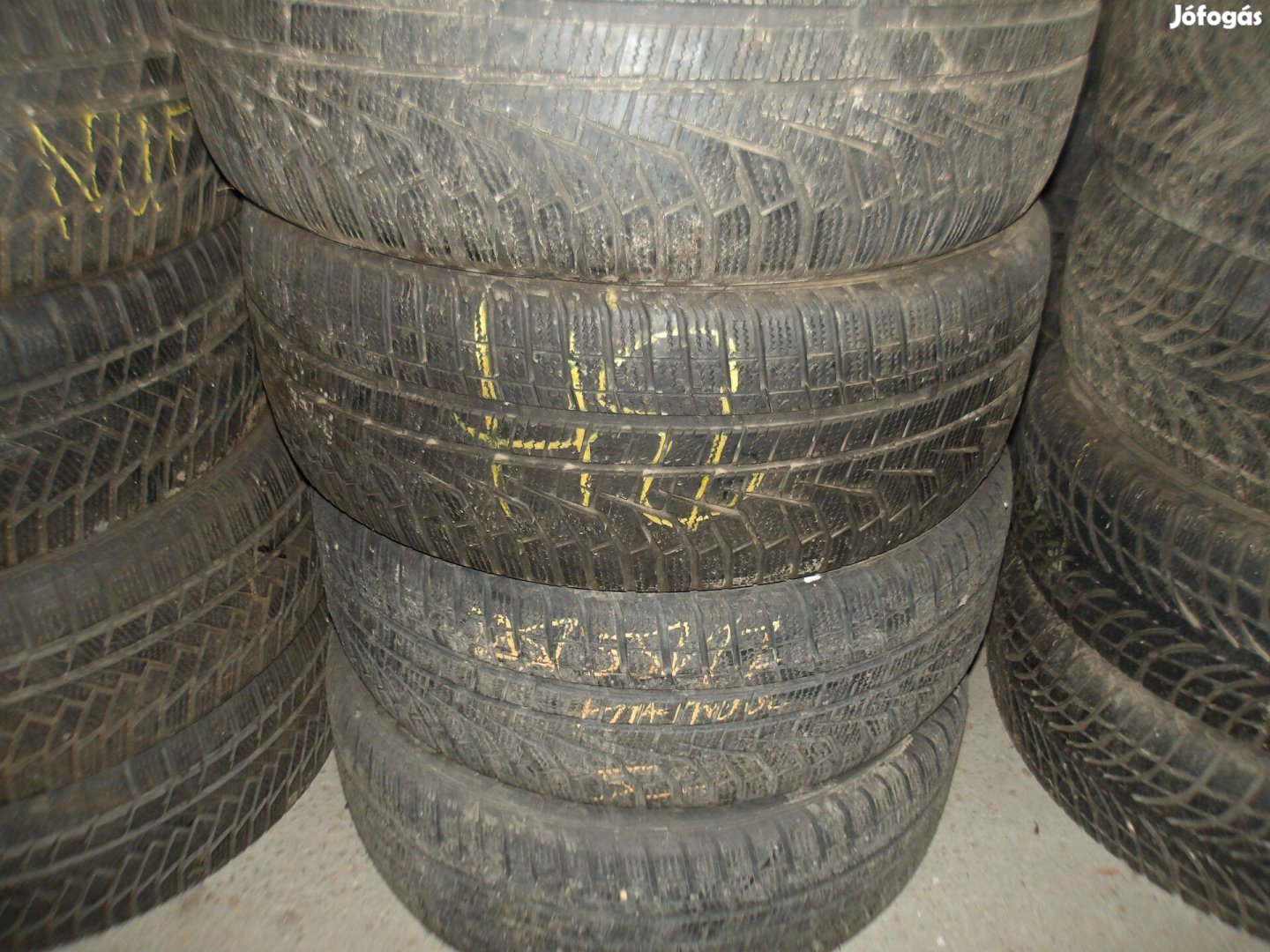 235/55r17 Hankook téli gumi ajándék szereléssel