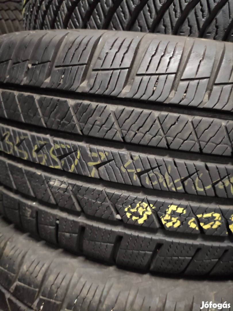 235/55r17 Vredestein 4 évszak dot20 67eft/4db
