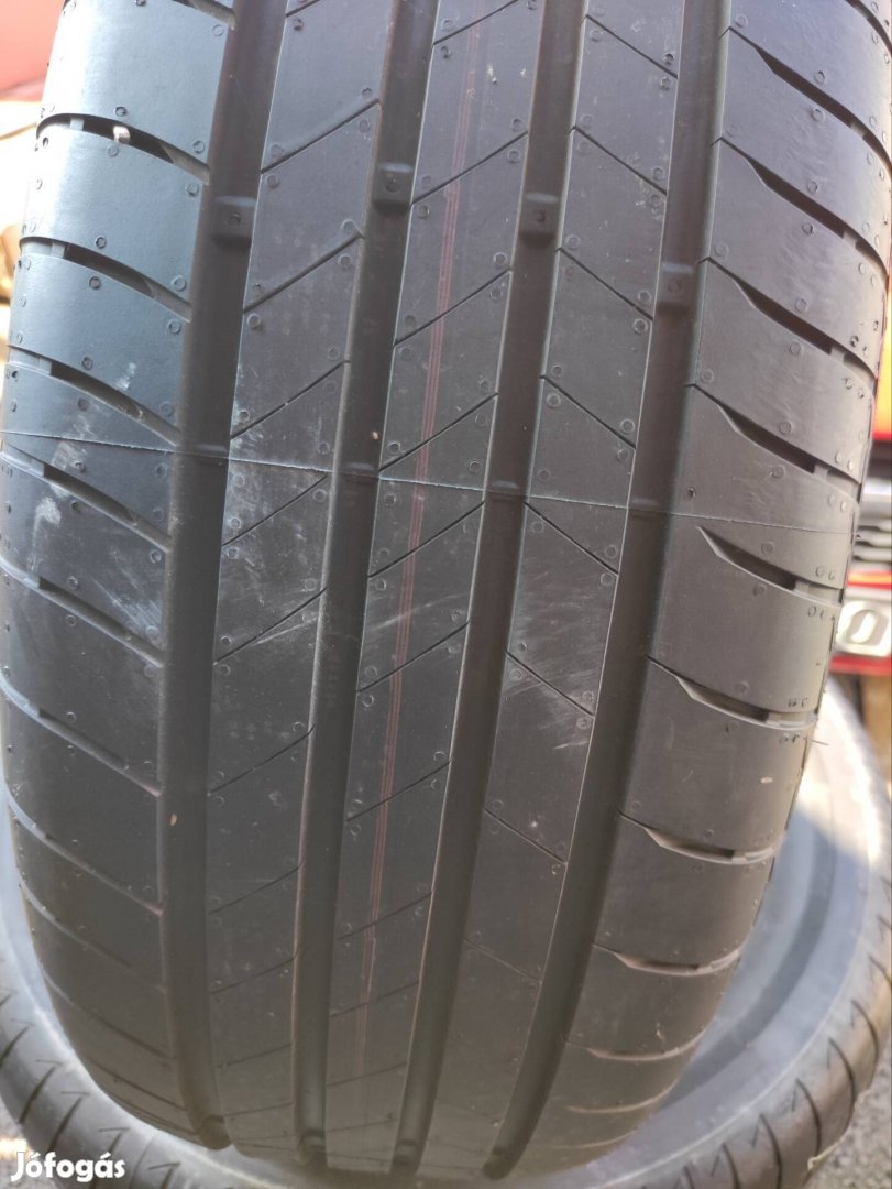 235/55r18 Bridgestone demo nyári 140eft/4db