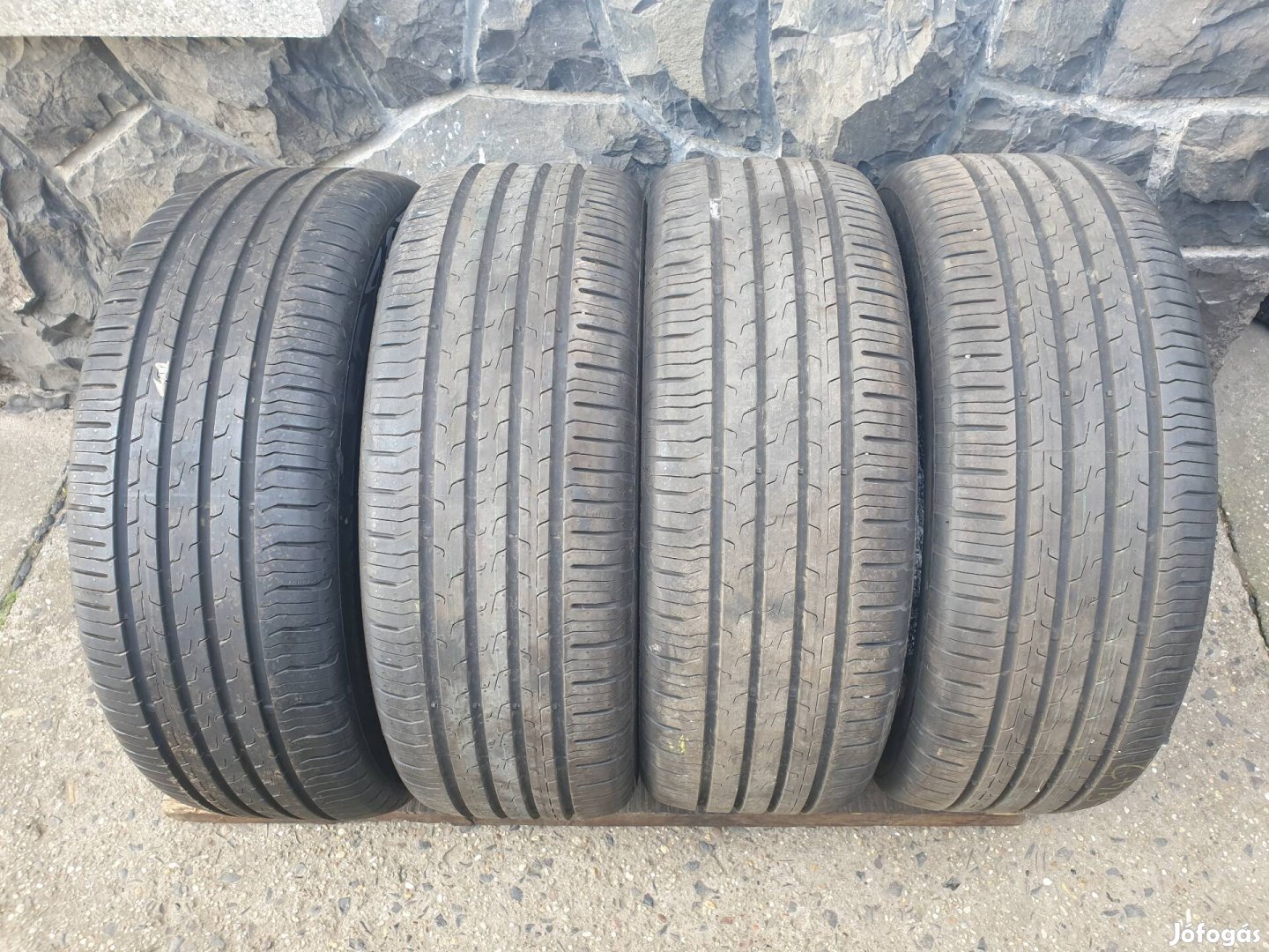 235/55r18 Continental nyári gumi,újszerű/4db