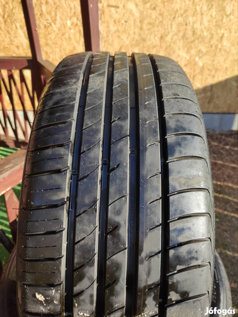 235/55r18 Kumho nyári demo,szalonautóról 110eft/4db