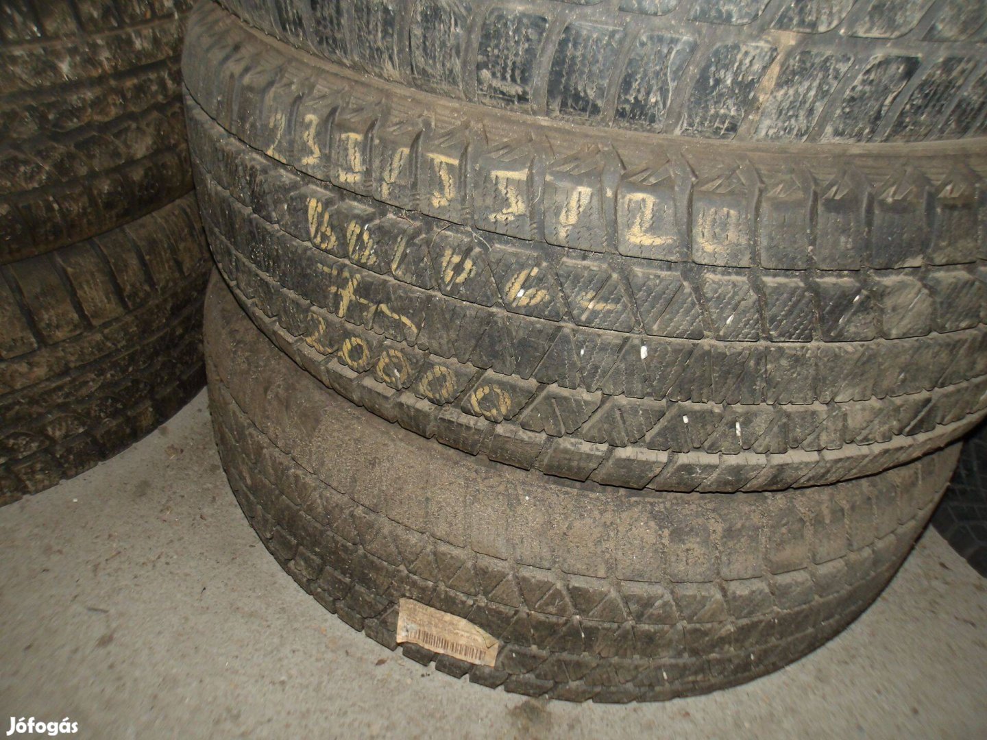 235/55r20 Bridgestone téli gumi ajándék szereléssel