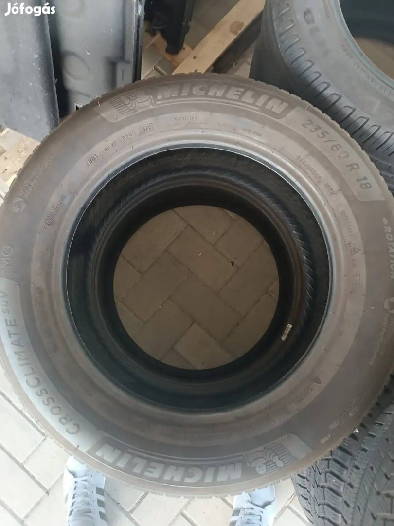 235/60R18 107 V Négy évszak