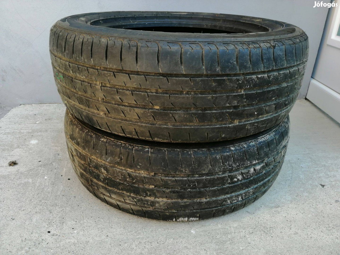 235 60 18 nexen nyári gumi 2 db