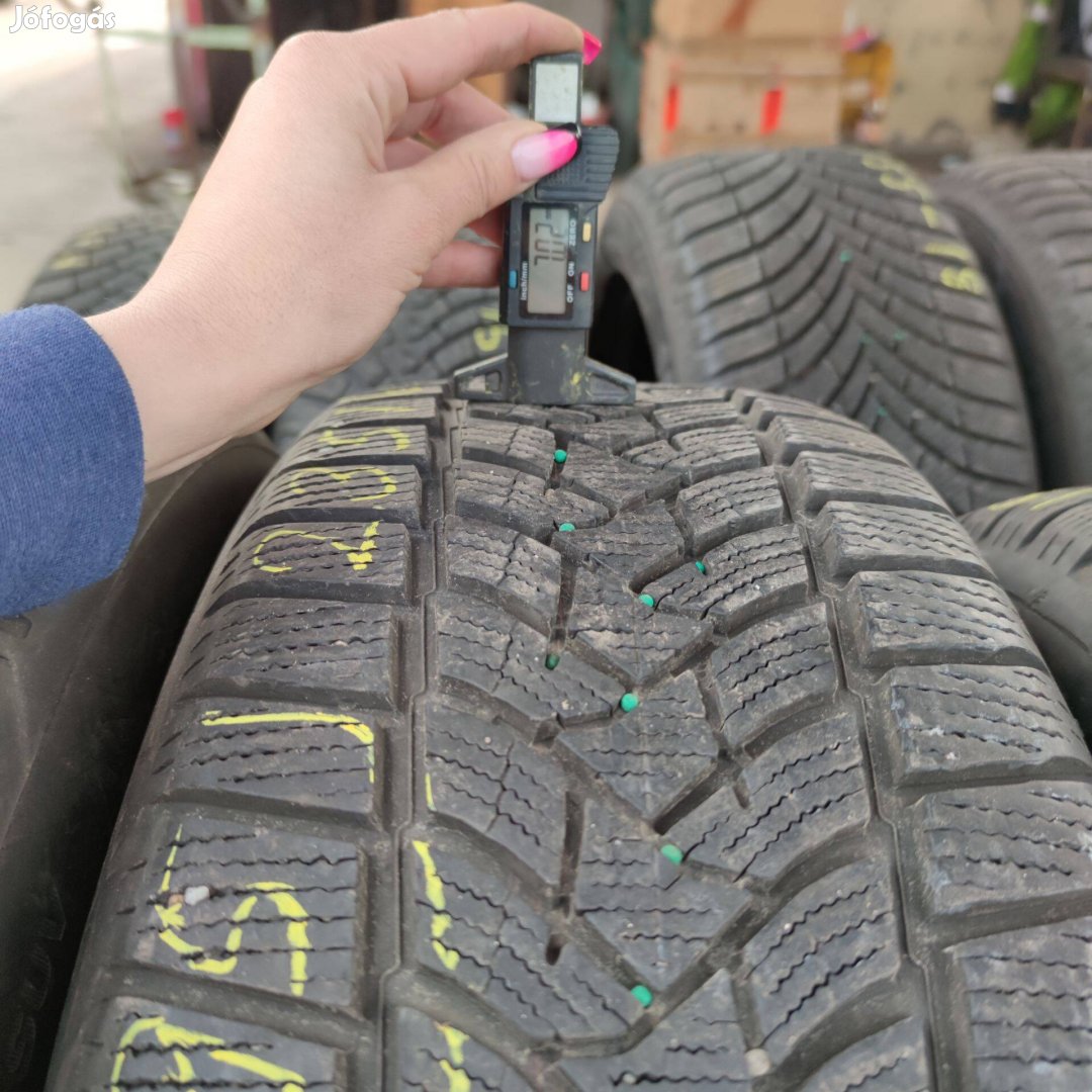 235/60 R18 Dunlop téli gumi 110000ft a 4db /95/