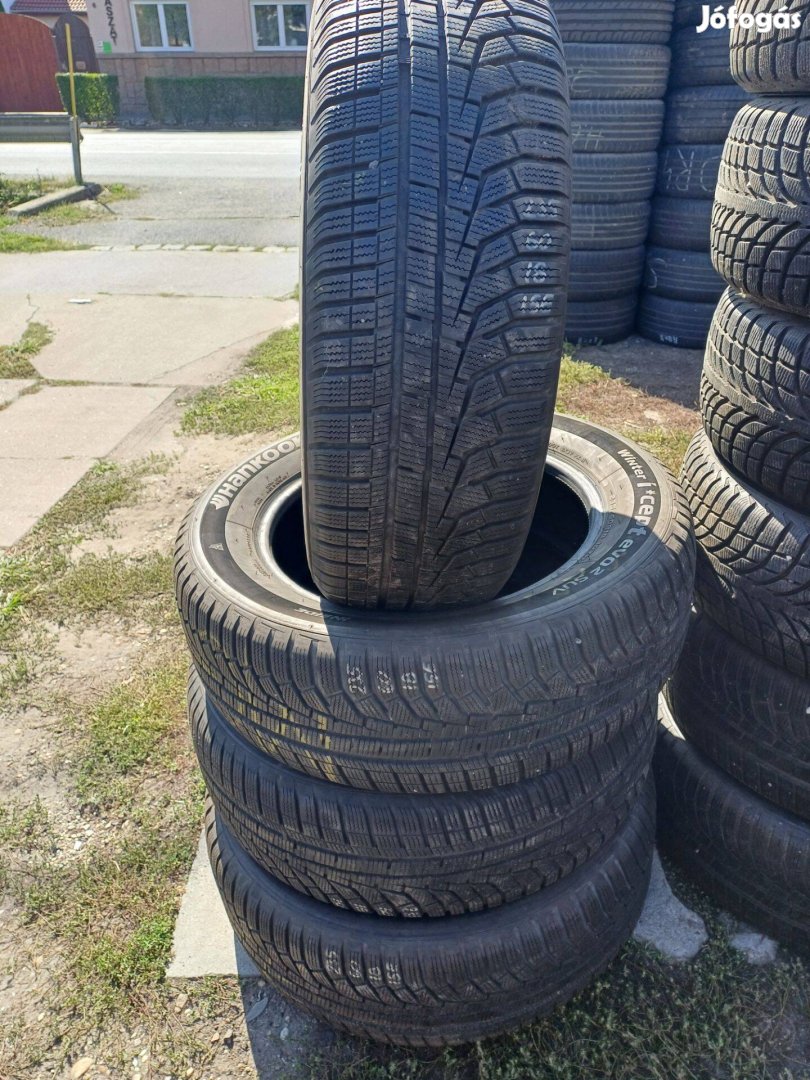 235/60 R18 Hankook használt téligumi