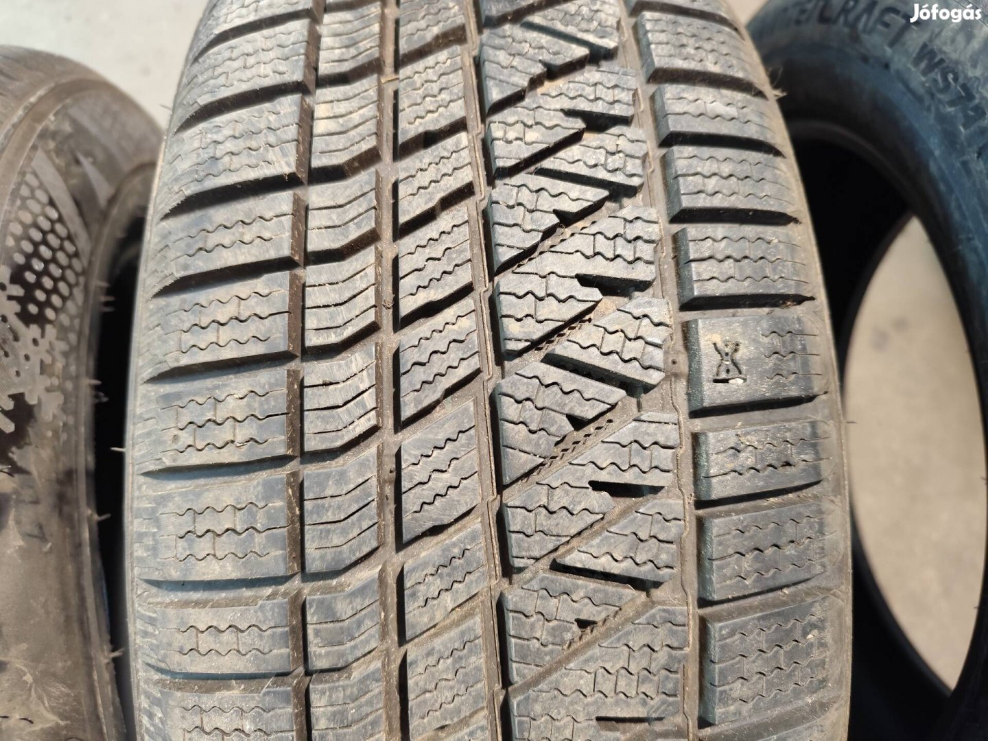 235/60 R18 Kumho újszerű téligumi 