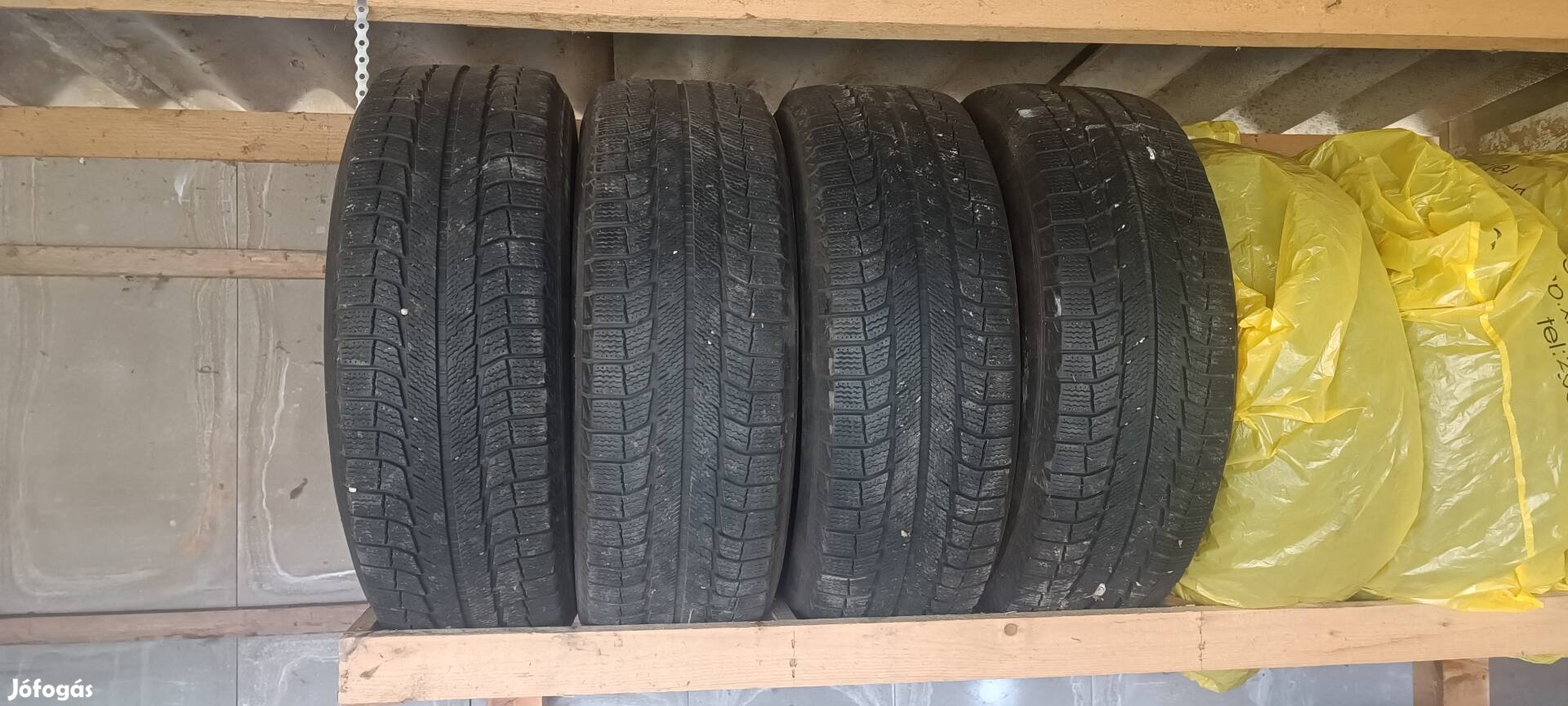 235/60 R18 Michelin téligumi 