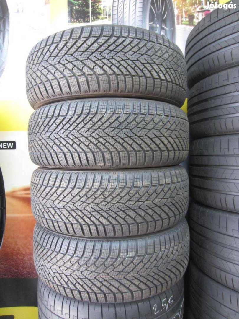 235/60 R18 Pirelli SC Verde2 107V