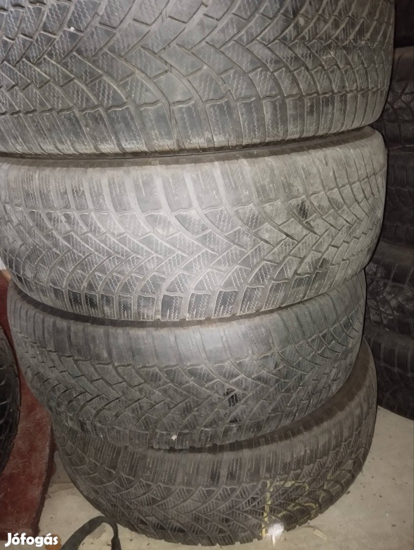 235/60 R18 Téli gumi Bridgestone Németországból 5.5 mm