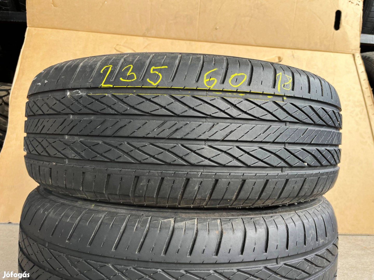 235/60 r18 Tracmax 2020 nyárigumi 2db eladó 235/60r18