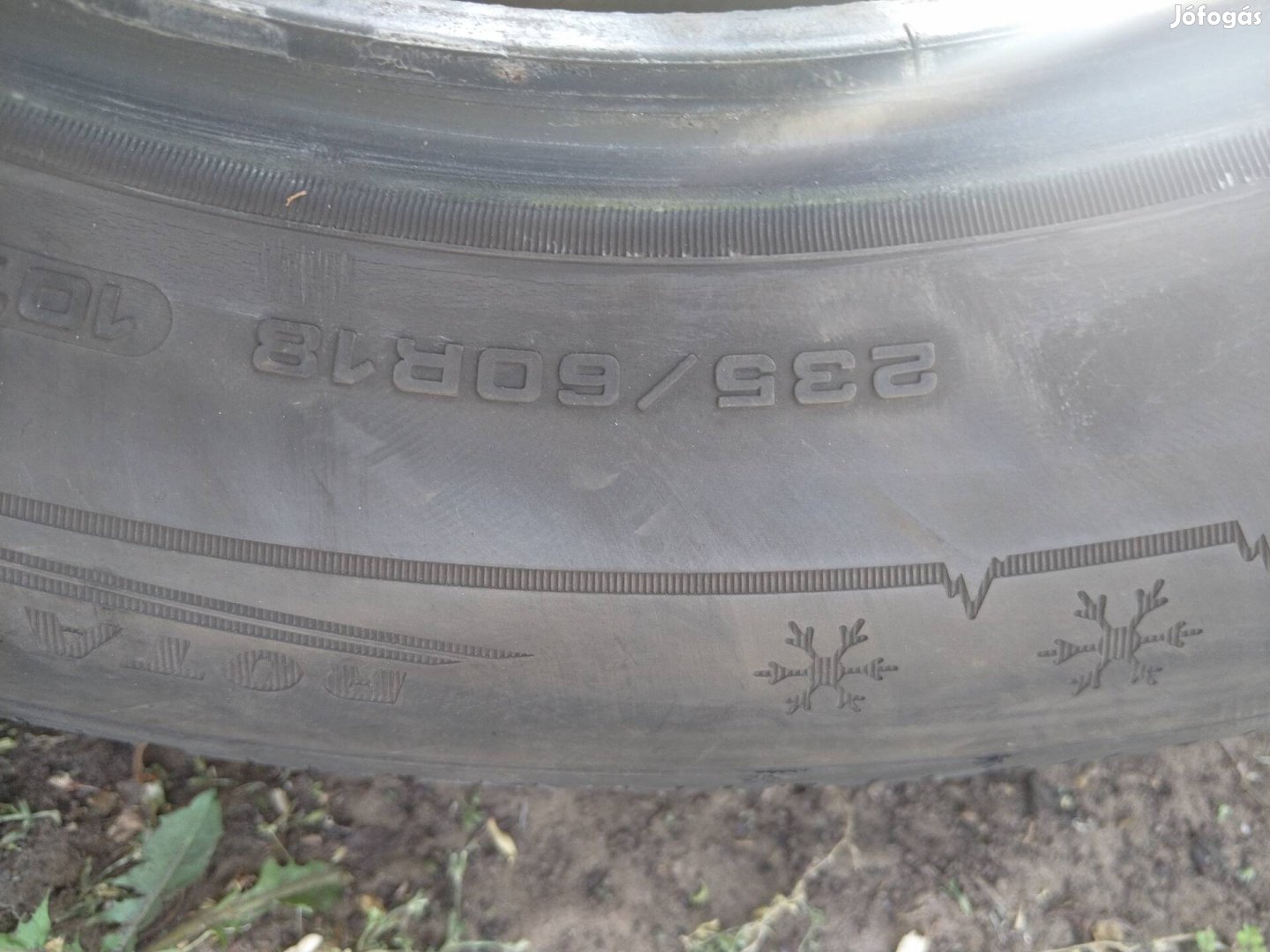 235/60 r18 téli gumi szett