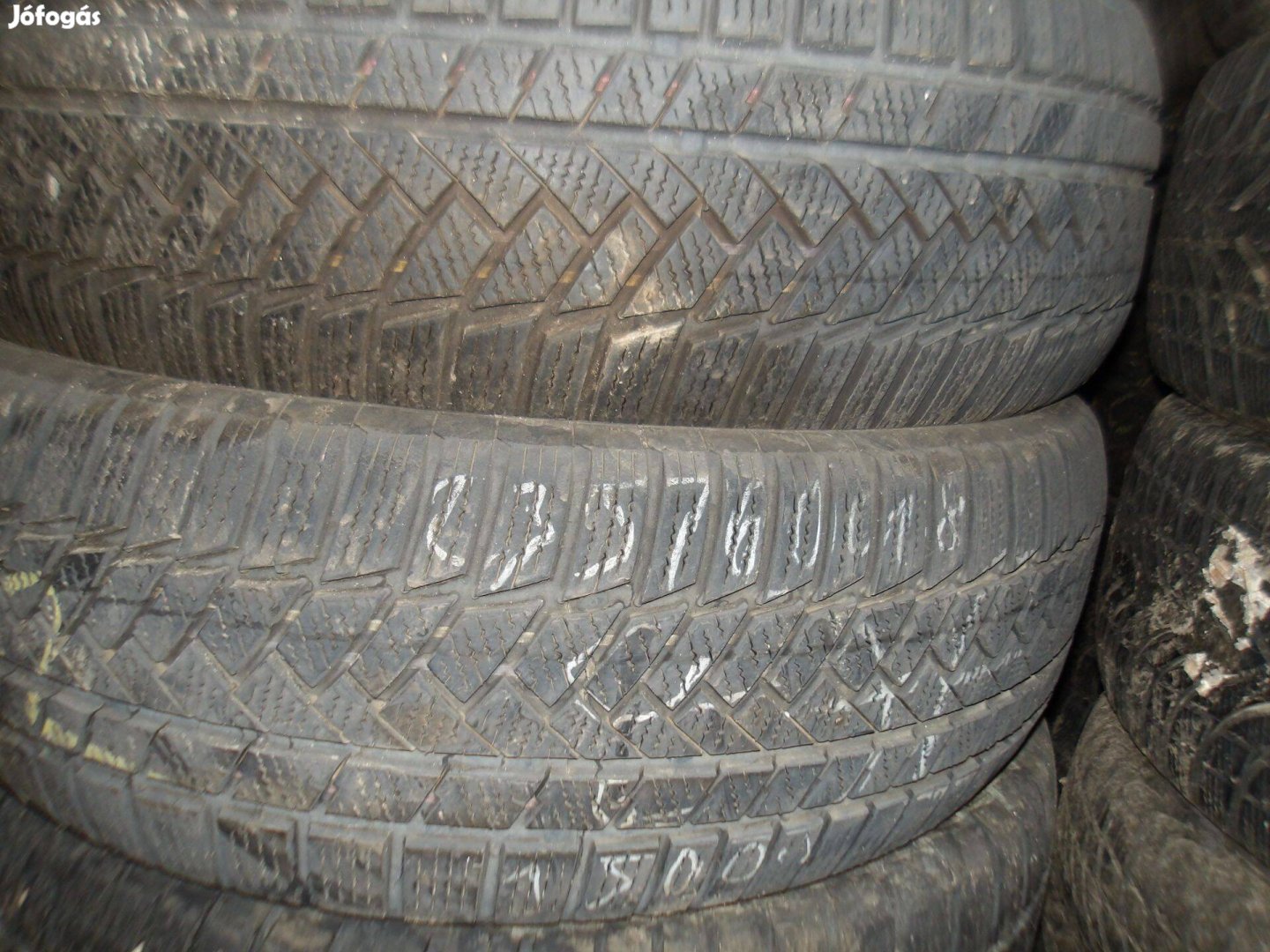 235/60r18 Continental téli gumi ajándék szereléssel