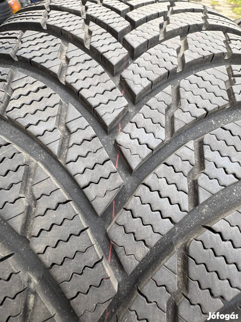 235/60r18 Firestone téli gumi