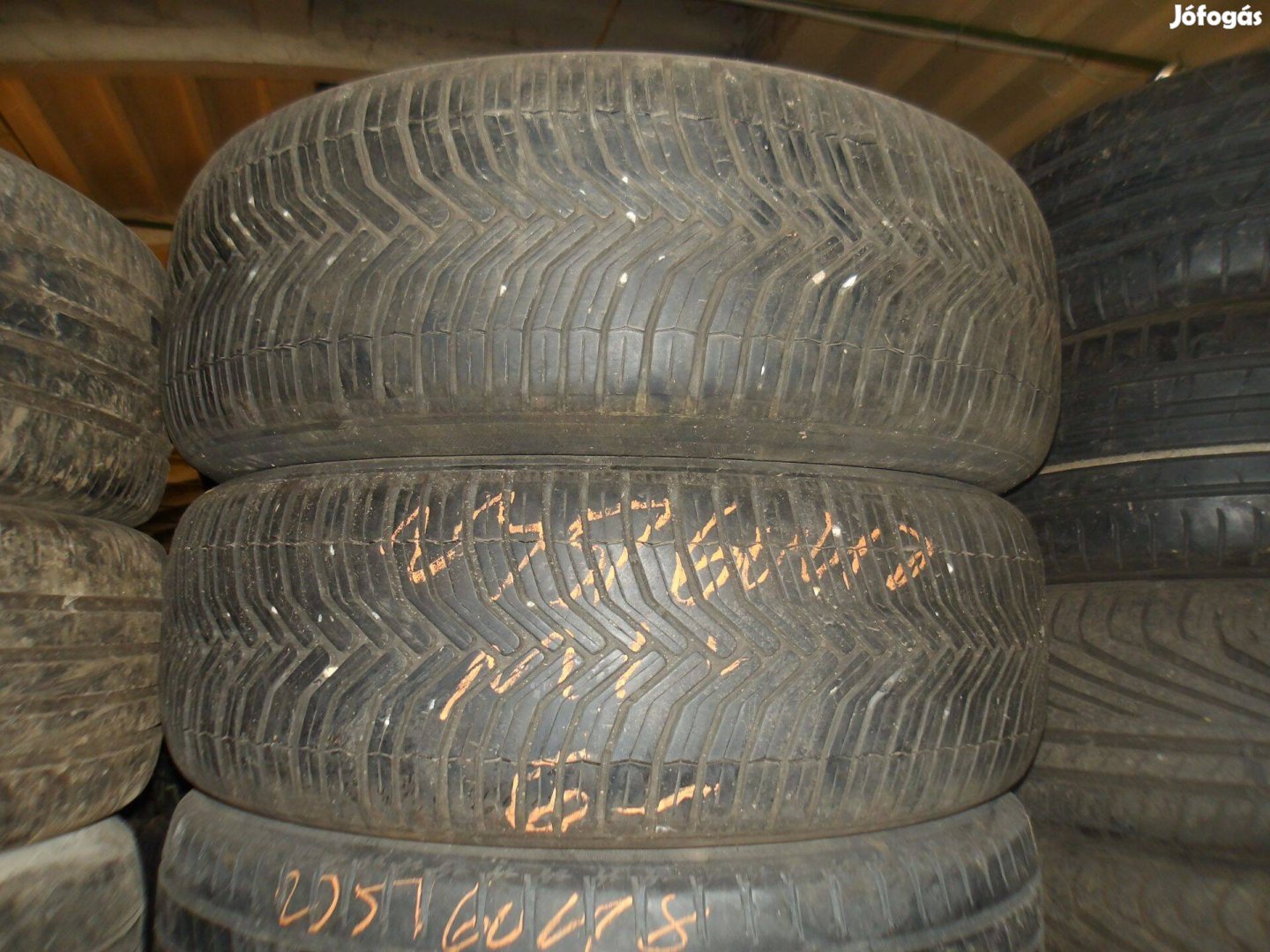 235/60r18 Michelin négyévszakos gumi ajándék szereléssel
